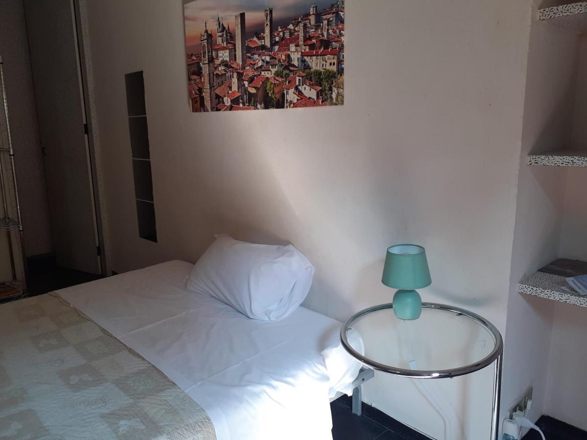 Romeo And Juliet Apartaments Bergamo Exterior foto